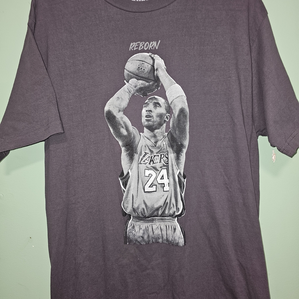 Reborn Charcoal Graphic Men's T-Shirt Kobe Braynt Lakers Shirt Large